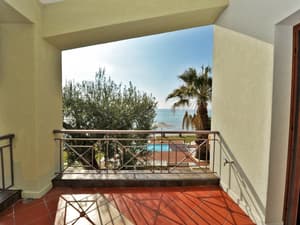 thumbnail: Terrace/patio