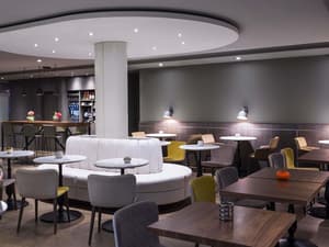 thumbnail: Breakfast area