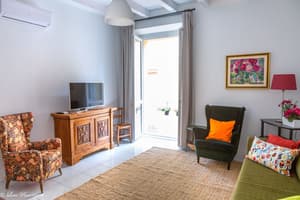 thumbnail: Living area