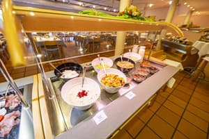 thumbnail: Restaurant