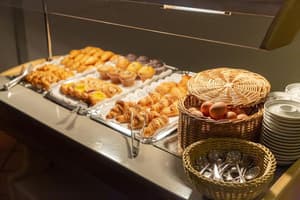 thumbnail: Restaurant