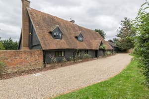 thumbnail: Exterior