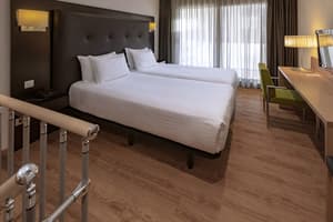 thumbnail: Room