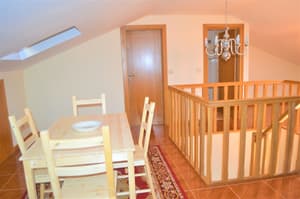 thumbnail: In-room dining