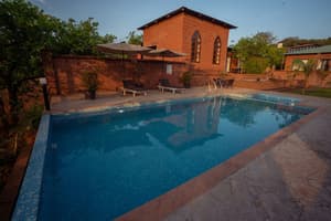 thumbnail: Outdoor pool