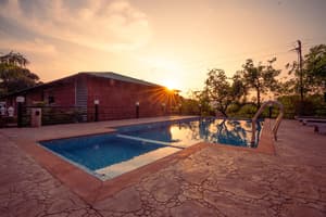 thumbnail: Outdoor pool