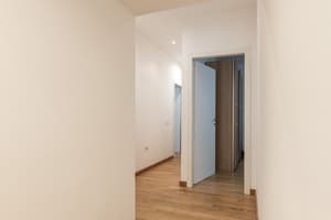 thumbnail: Interior