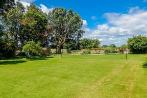 thumbnail: Garden