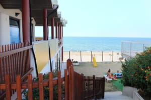 thumbnail: Exterior