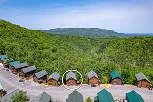 thumbnail: Outdoor dining