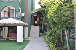 thumbnail: Exterior