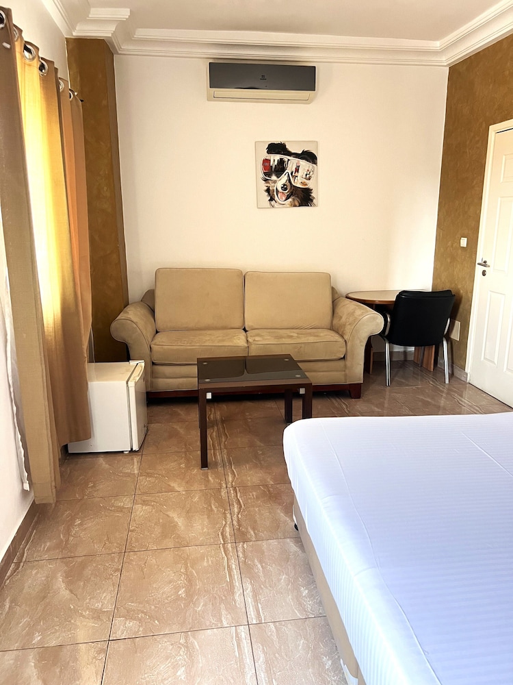 Room amenity