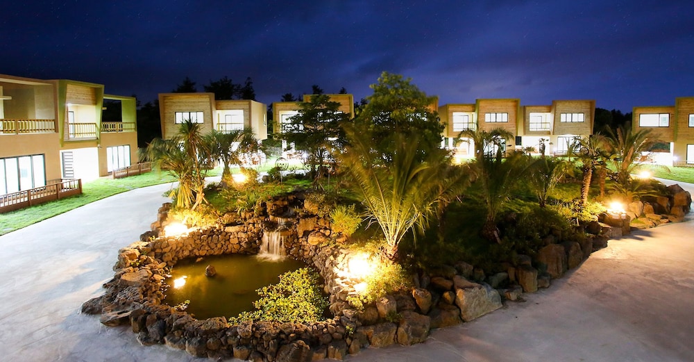 Front of property - evening/night