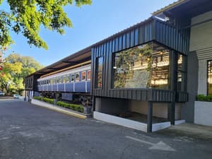 thumbnail: Exterior