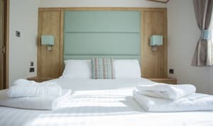 thumbnail: In-room dining
