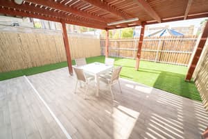thumbnail: Terrace/patio