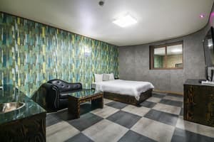 thumbnail: Room