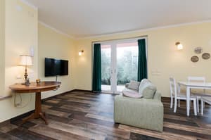 thumbnail: Living area