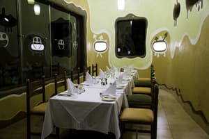 thumbnail: Restaurant