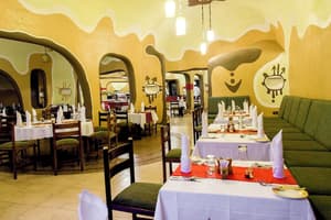 thumbnail: Restaurant