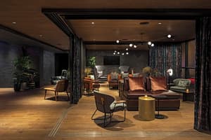 thumbnail: Lounge