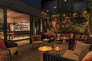 thumbnail: Bar (on property)
