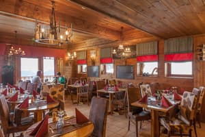 thumbnail: Restaurant