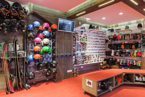 thumbnail: Pro shop