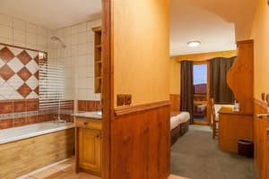 thumbnail: Bathroom