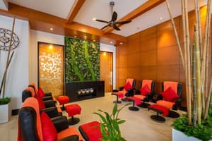 thumbnail: Business center