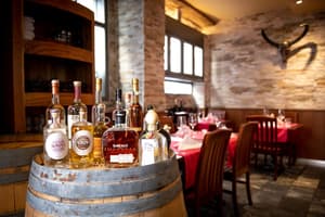 thumbnail: Restaurant