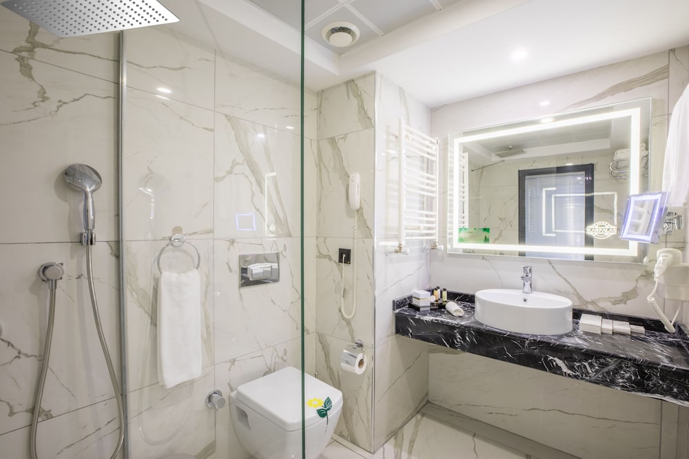 Bathroom shower