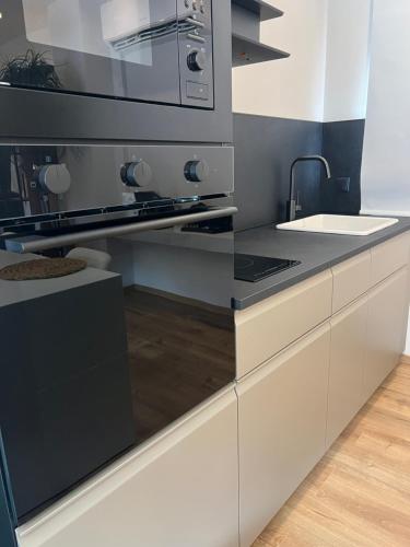 883459573.jpg