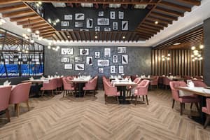 thumbnail: Restaurant