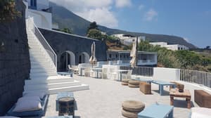 thumbnail: Terrace/patio