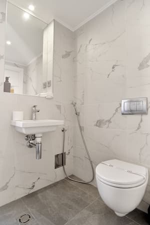 thumbnail: Bathroom