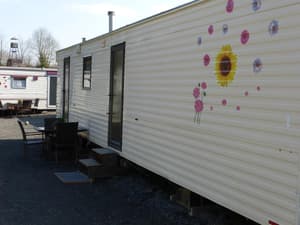 thumbnail: Exterior