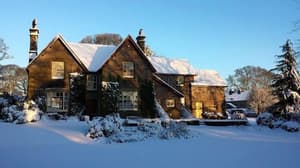 thumbnail: Exterior