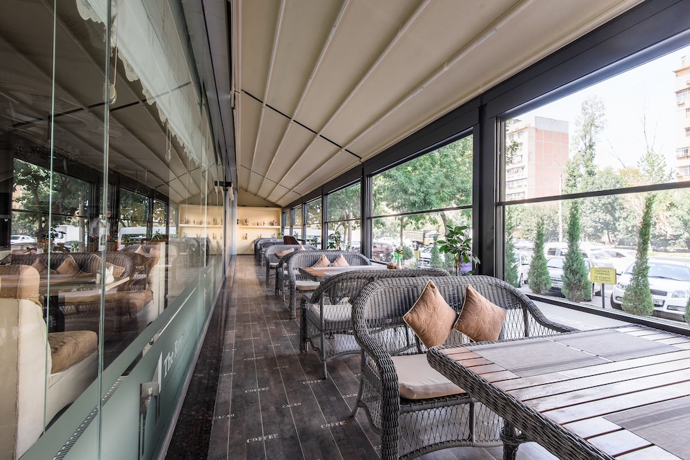 Sundeck