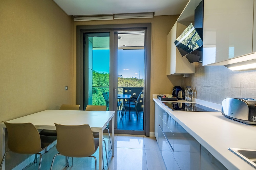 Private kitchenette