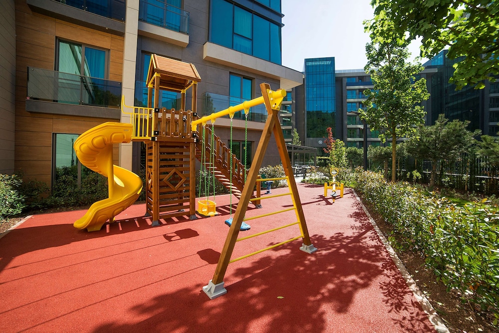 Children's play area - outdoor