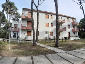 thumbnail: Exterior