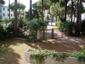 thumbnail: Garden
