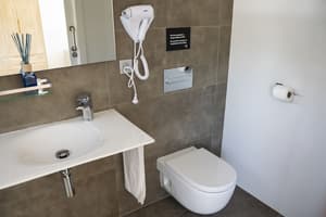 thumbnail: Bathroom