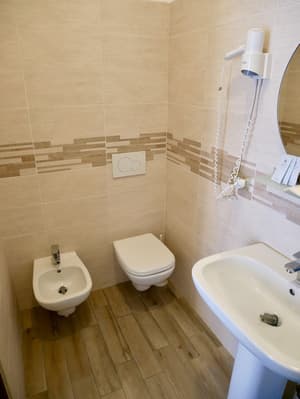 thumbnail: Bathroom