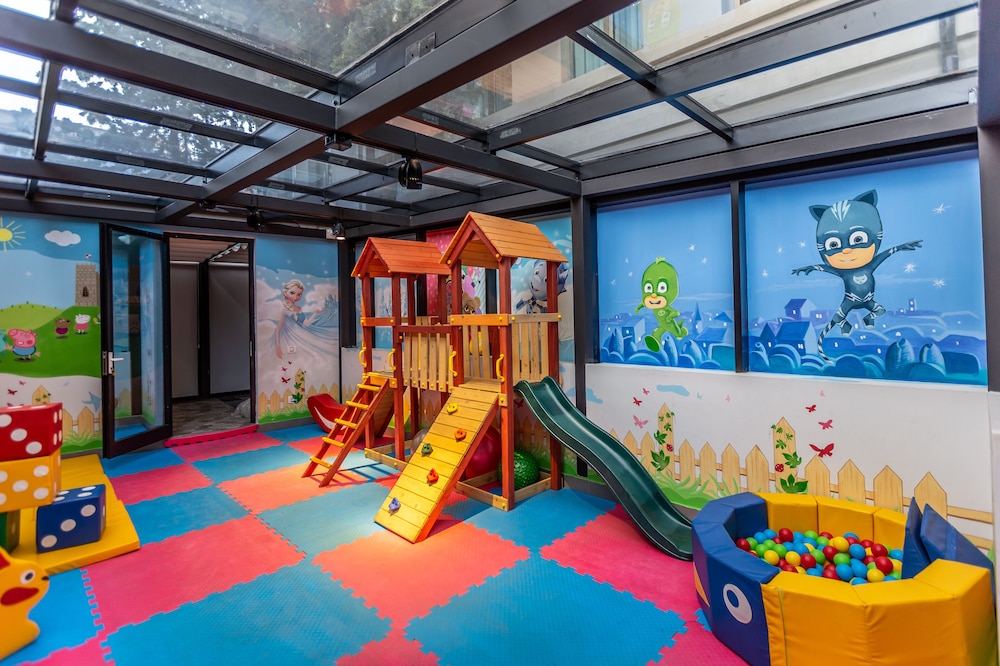 Children's play area - indoor