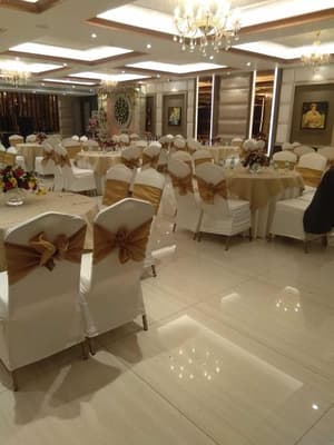 thumbnail: Banquet hall