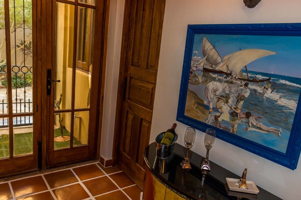 Room amenity