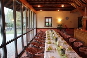 thumbnail: Restaurant