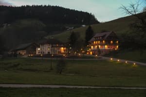 thumbnail: Exterior